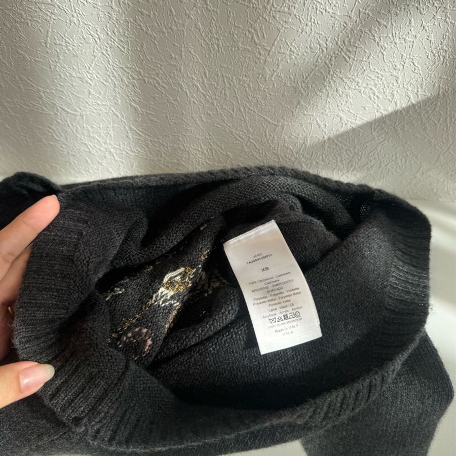 Dior深灰色小天使短版長袖上衣-10