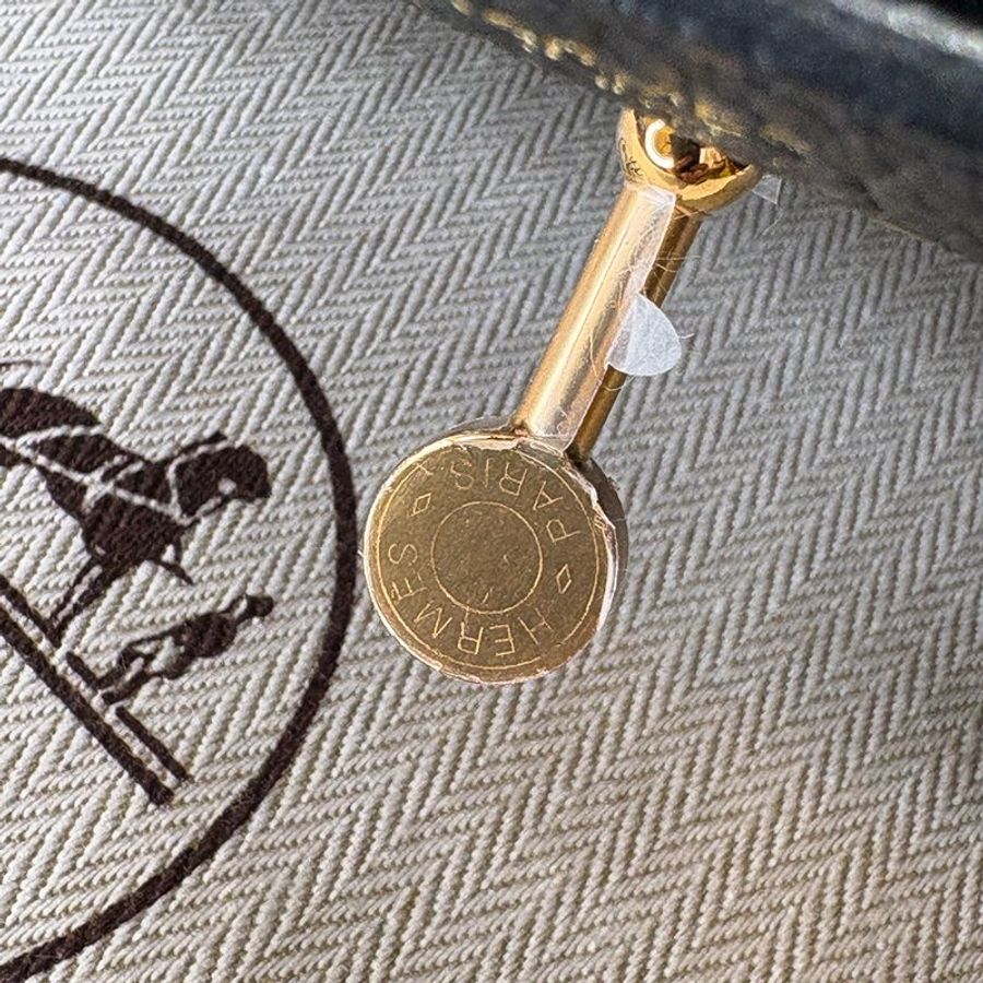 已售出【現貨|快速出貨】Hermès 愛馬仕 Lindy 26|黑色金釦|U刻 2022 年|Taurillon Clemence 小牛皮-18