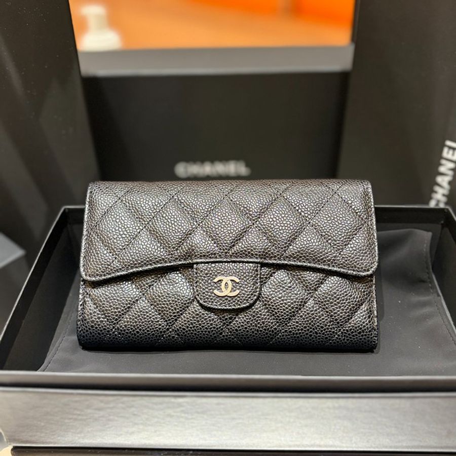 【現貨|實用經典】Chanel CF 三折長夾|魚子醬牛皮 × 銀釦|19開|香奈兒經典黑色皮夾|百搭三折設計|保卡盒裝完整-0