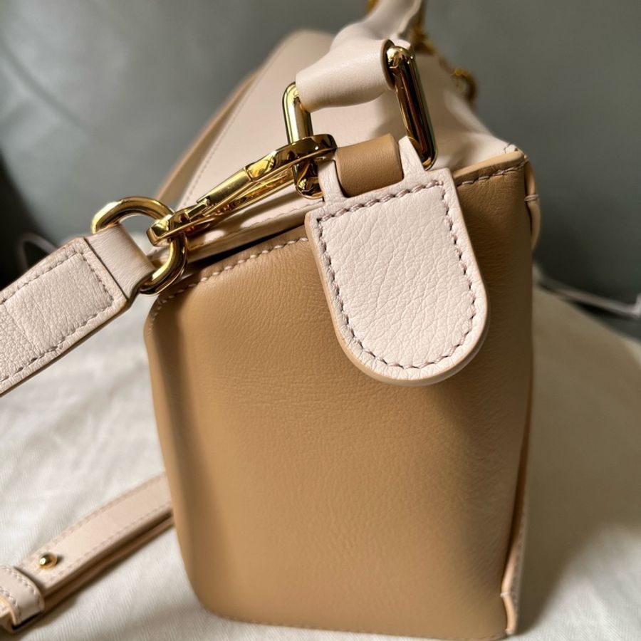 羅意威/Loewe 手袋 牛皮革材質,尺寸16.5*10.5*24cm,-6