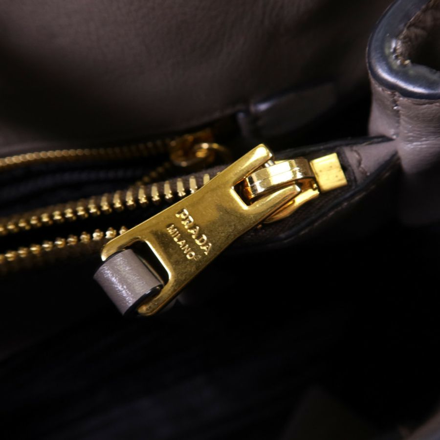 PRADA 牛皮皮革2 Way Shoulder Bag金扣手挽肩背兩用袋-10