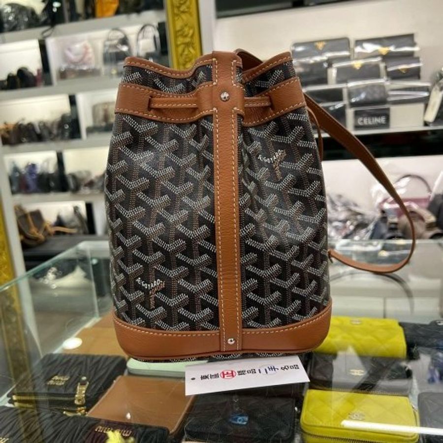 東區正精品㊣GOYARD Seau Petit Flot 焦糖色圖騰拼皮革抽繩束口斜背包水桶包 RZ6042-3