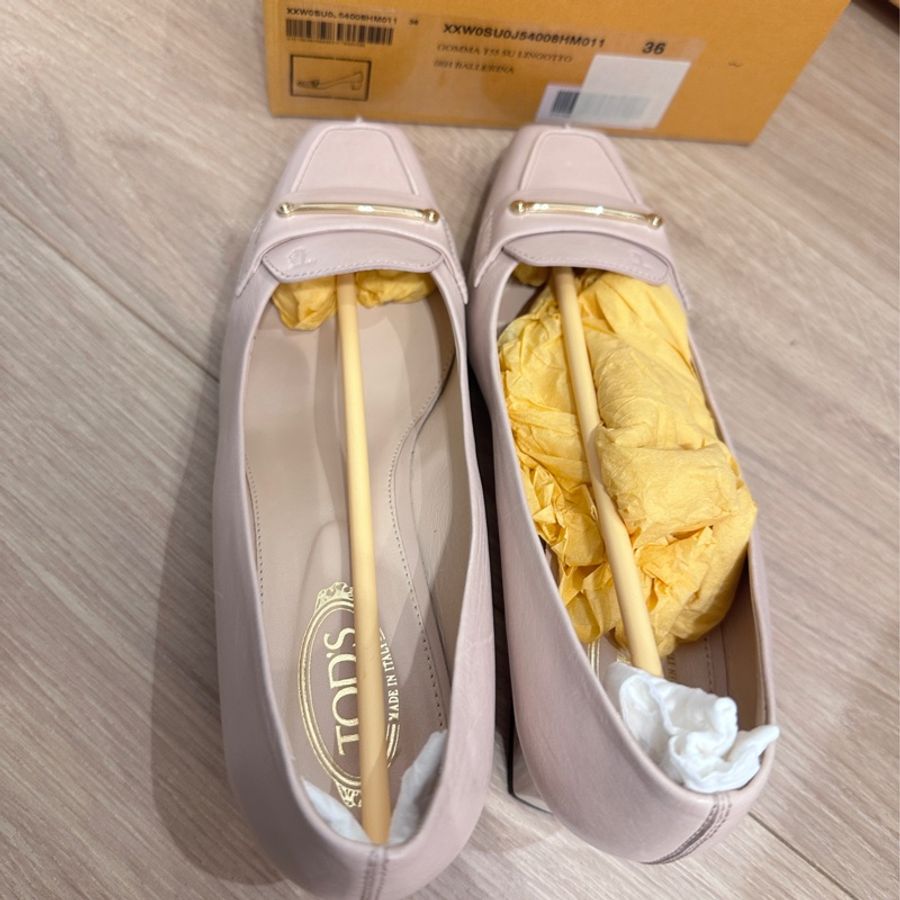 Tod’s 米白色中低跟鞋 24號-6