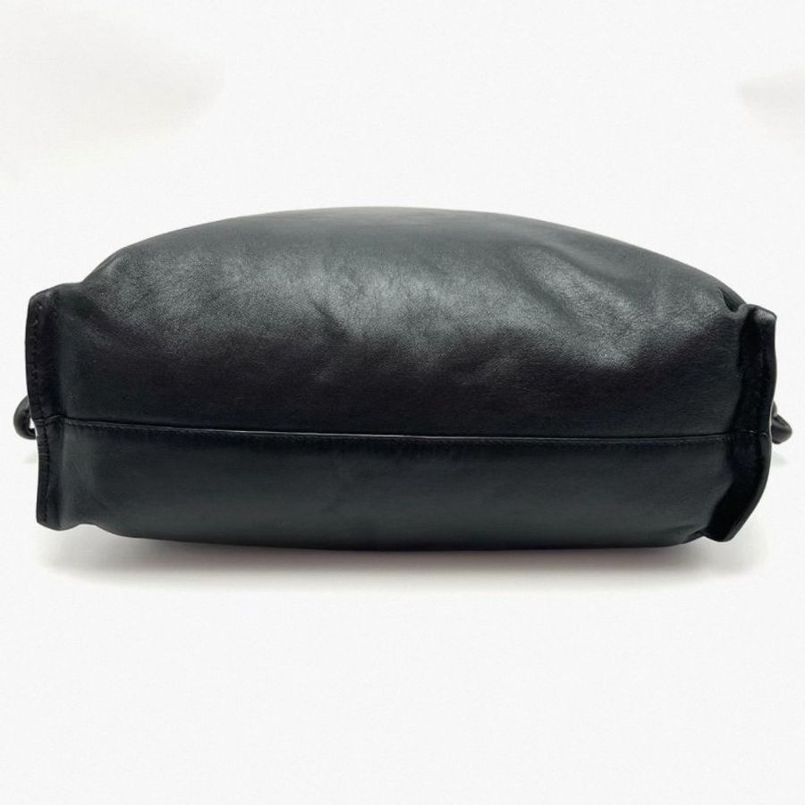 LOEWE 黑色中號肩背斜背福袋包 30*24 98新配件塵袋-1