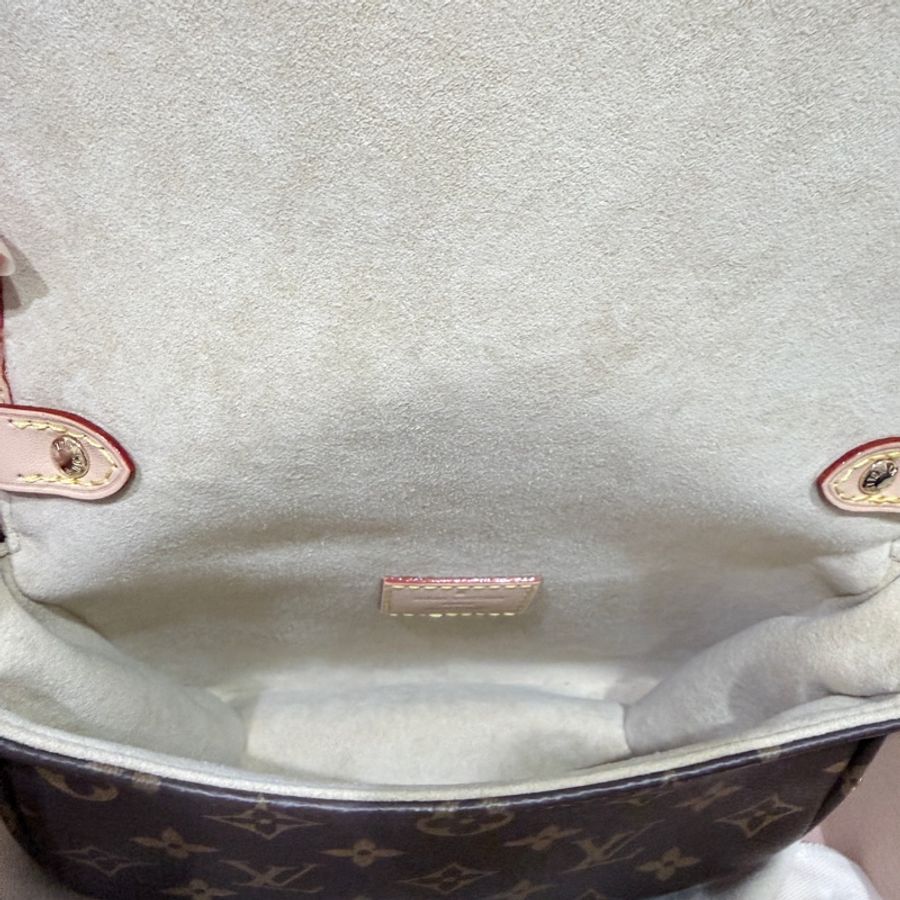 LV 路易威登。M46740 Saumur BB 馬鞍包❤️9.8-1