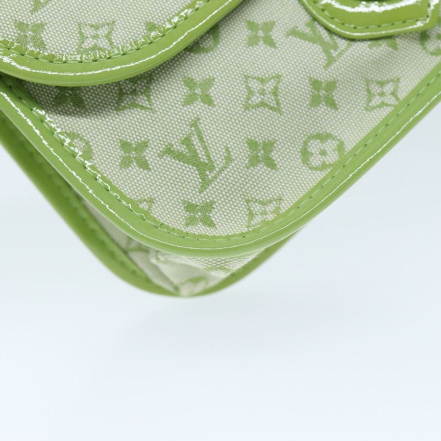 【日本直送】路易威登 Monogram Mini Trousse Marie Kate 手拿包 綠色 M92935 正品 73086SAV-13