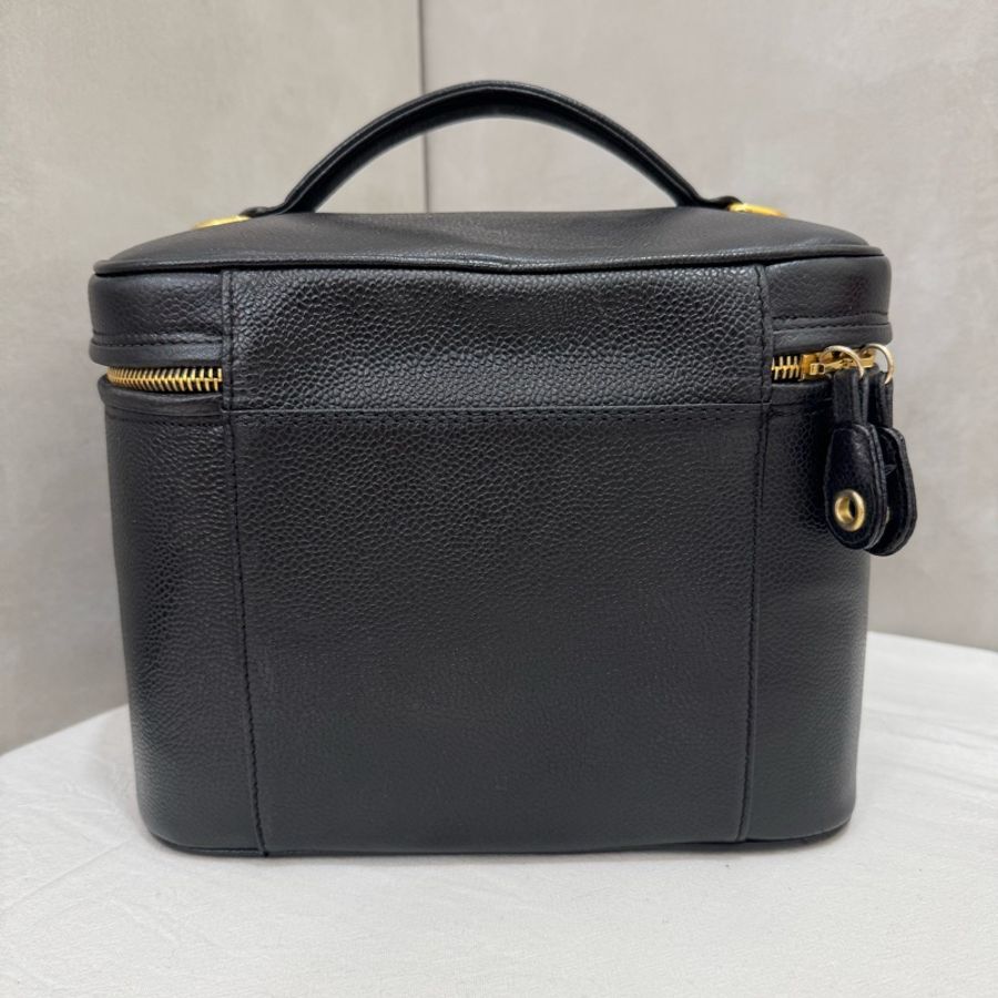 Chanel 大款化妝包-1