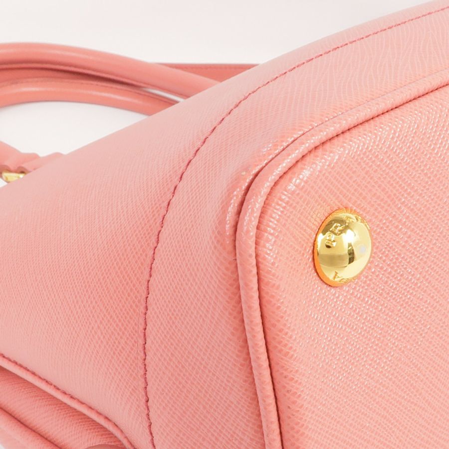 PRADA Saffiano皮革Saffiano Lux Tote Bag金扣手挽肩背兩用袋-12