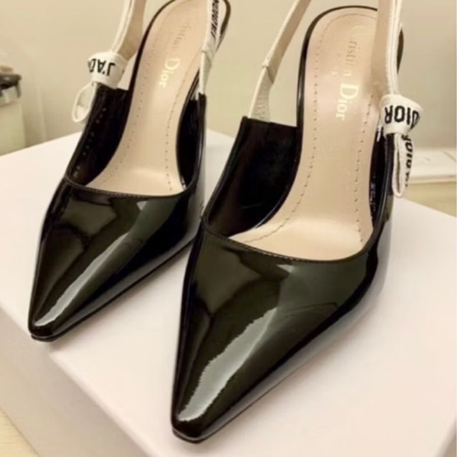 DIOR J'ADIOR 經典款漆皮蝴蝶結高跟鞋-1