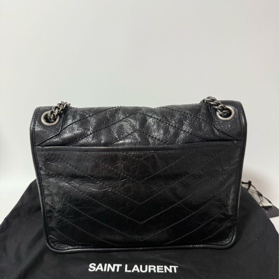 YSL Niki 中號|黑色感壓皺摺皮-3