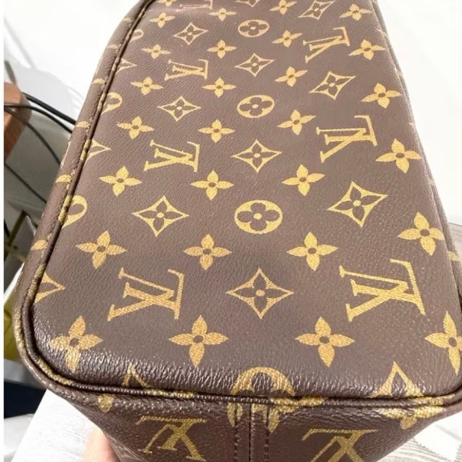 LOUIS VUITTON托特包-12