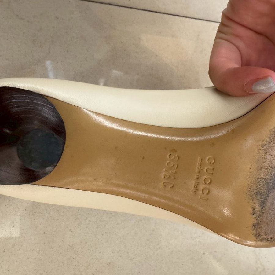 Gucci米白色拼黑色高跟鞋-33