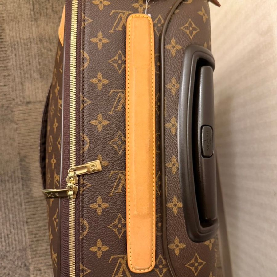 Louis Vuitton M23293 20吋可上飛机行李箱-15
