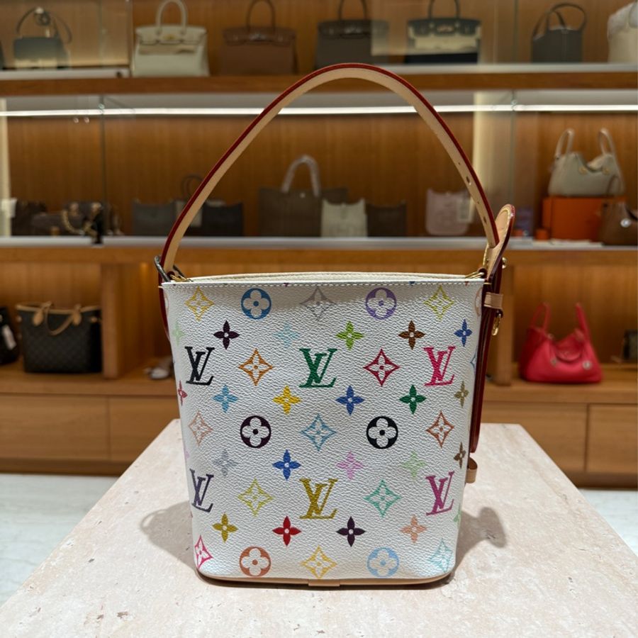 【村上隆聯名|超稀有】Louis Vuitton x TM 白三彩水桶包 All In BB|彩色老花|鎖頭蝴蝶結設計|二手極新|限量絕版-3