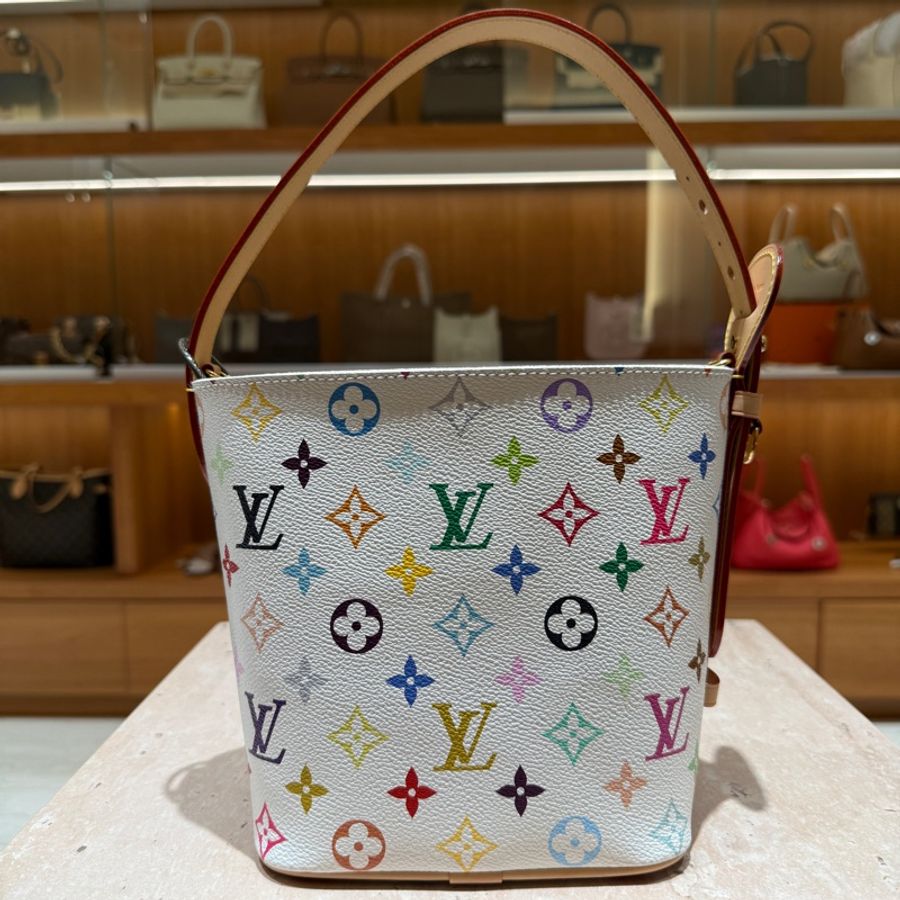 【村上隆聯名|超稀有】Louis Vuitton x TM 白三彩水桶包 All In BB|彩色老花|鎖頭蝴蝶結設計|二手極新|限量絕版-6
