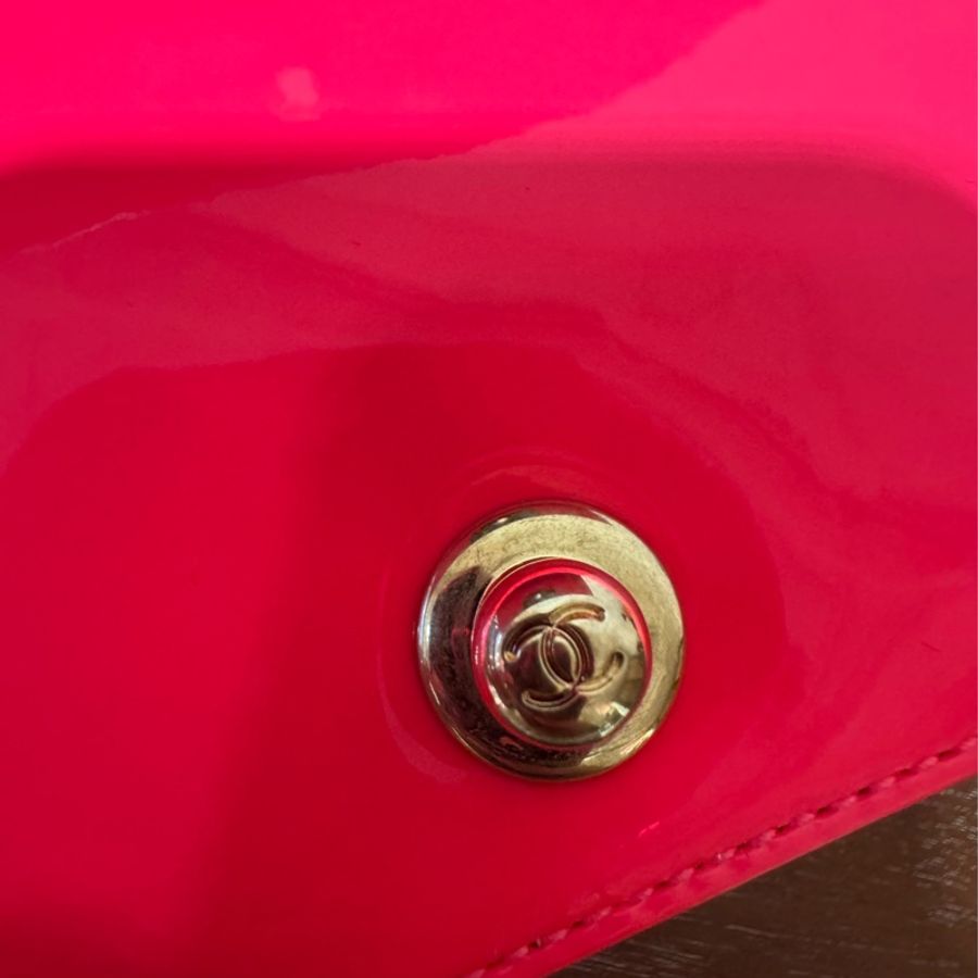 Chanel Boy 20cm 橙紅色 漆皮配金鏈斜孭袋-26