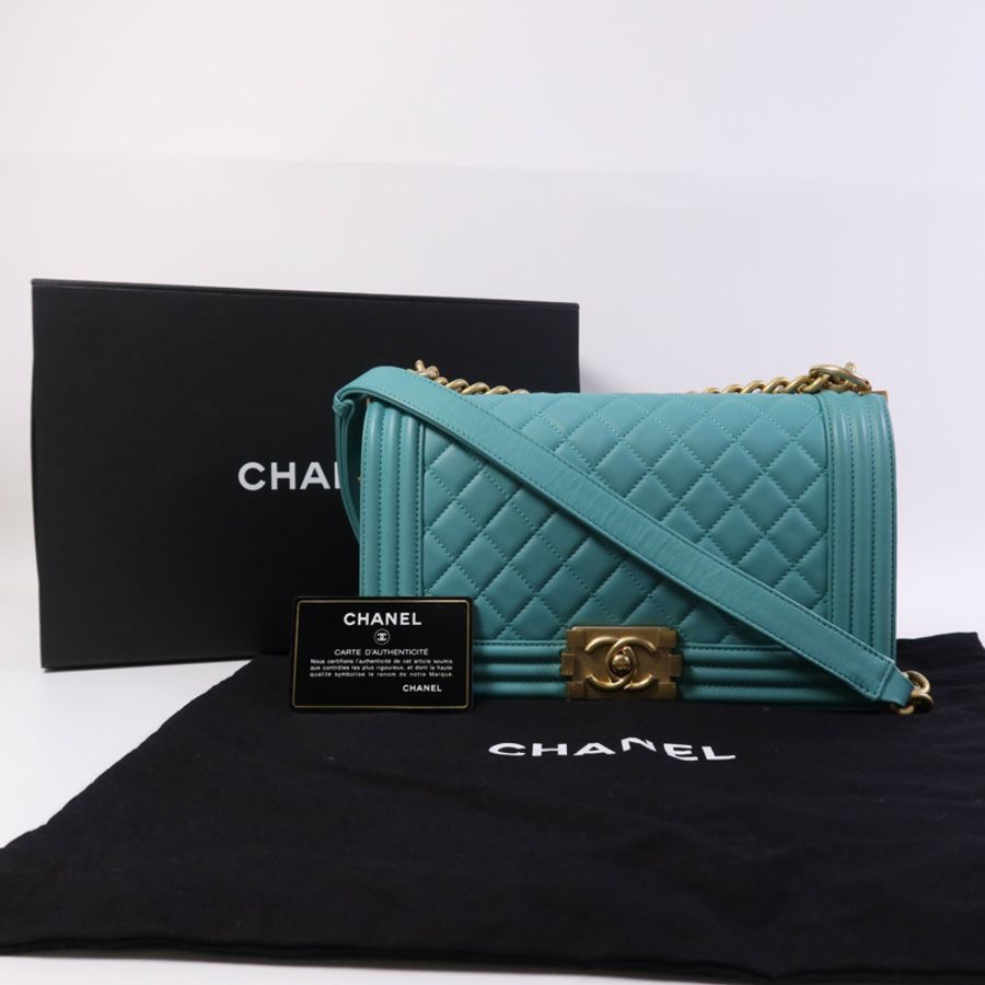 CHANEL 羊皮皮革Boy 25金扣鏈帶肩背袋-4