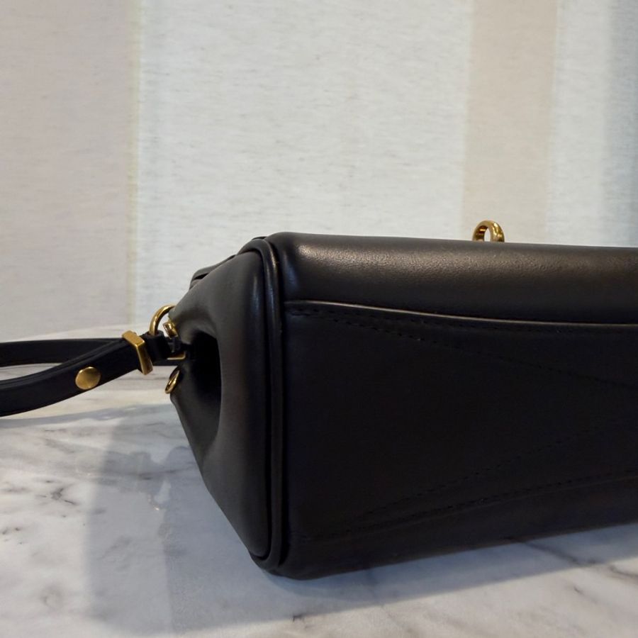 Balenciaga 黑牛皮霧金釦Bel Air XS肩斜背包-8