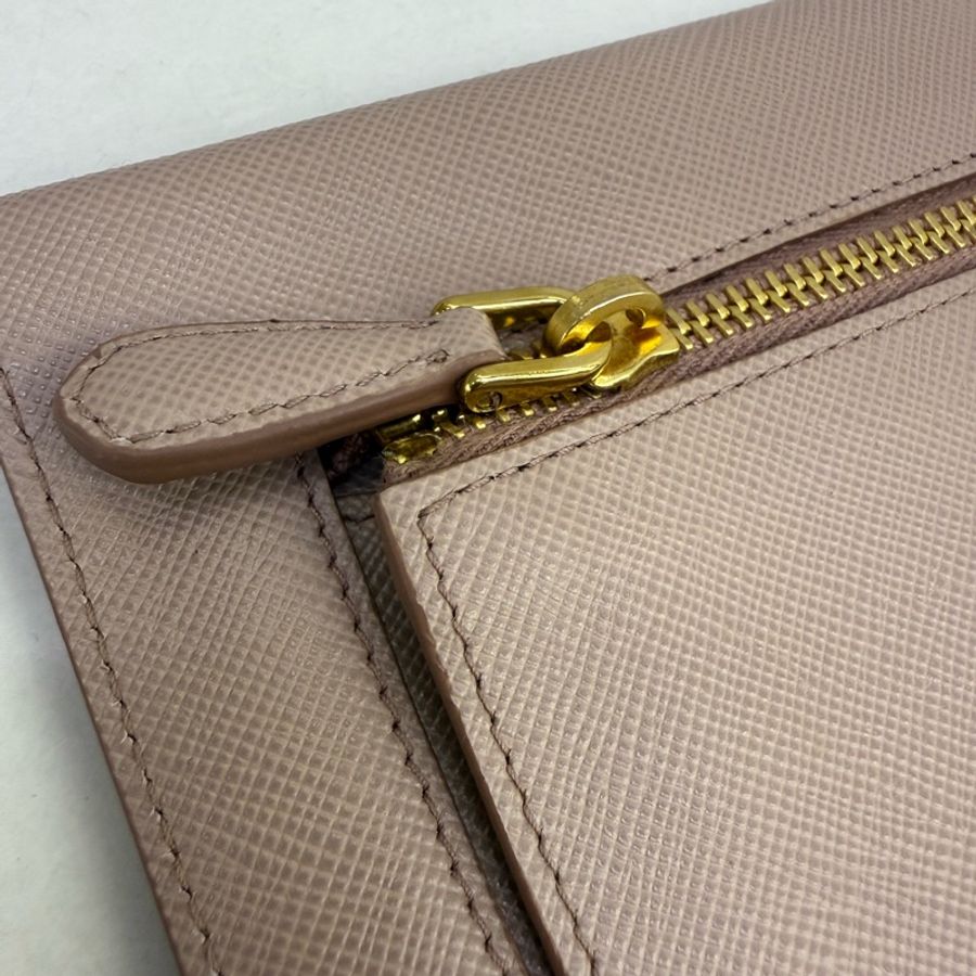 Prada Clutch-5