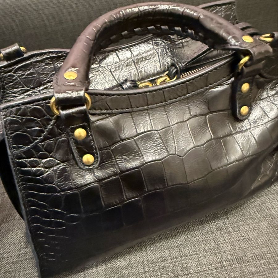 Balenciaga 經典鱷魚壓紋小牛皮 Mini 系列-3