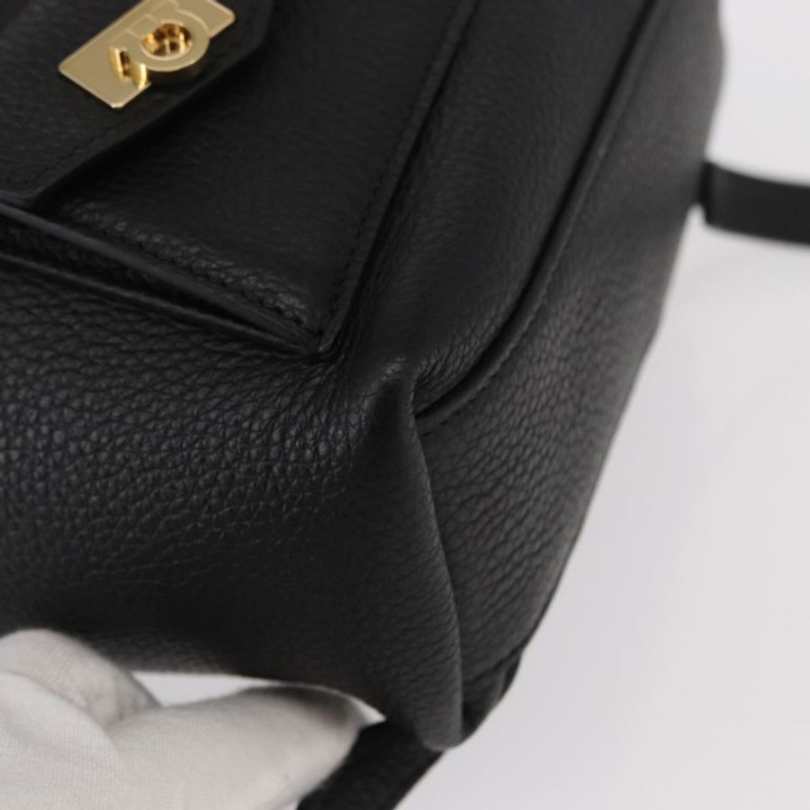【日本直送】Salvatore Ferragamo Gancini 皮革雙肩包 黑色 金色 正品 154075SM-16