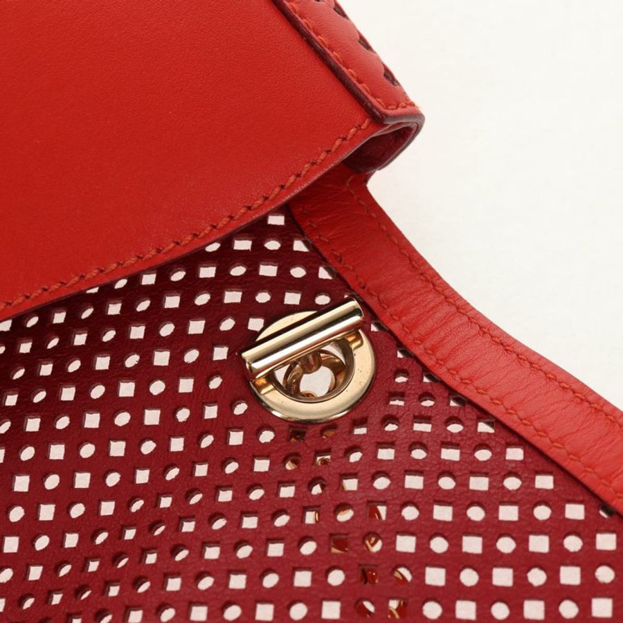 【日本直送】Salvatore Ferragamo 鏈條單肩包 皮革 紅色 金色 正品 148629V-20