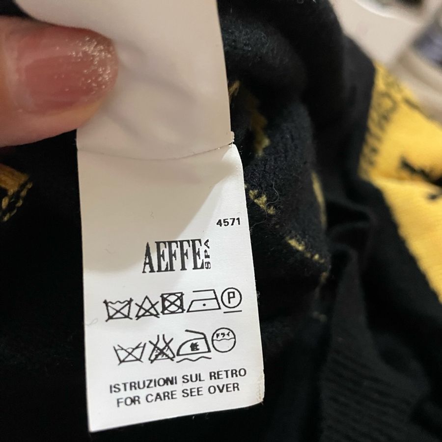 Moschino 皮尺高單羊絨毛衣-14