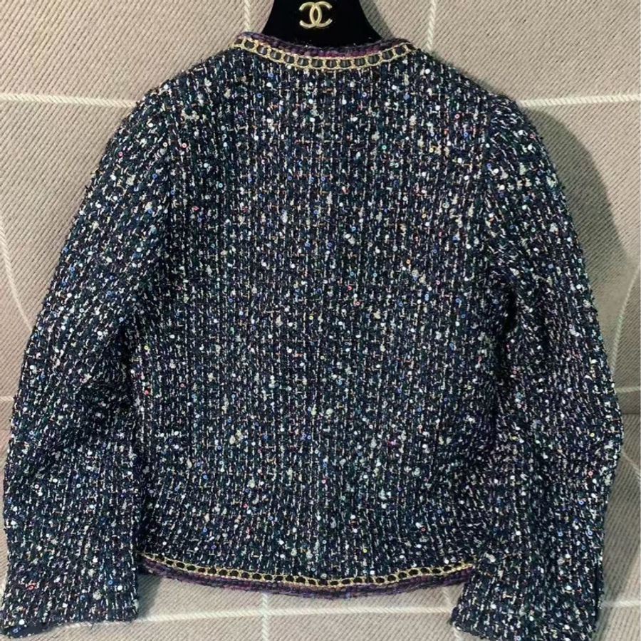 二手98新Chanel香奈兒 城堡系列圓領四口袋亮片編織外套34碼，肩寬38cm，衣長58cm，腰圍88cm，王一博同款-2