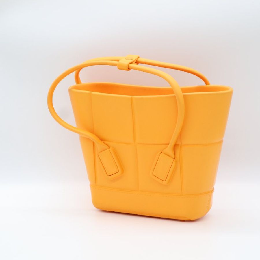 Bottega Veneta 寶緹嘉 Arco Rubber 亮黃色 手提包 菜籃子-2