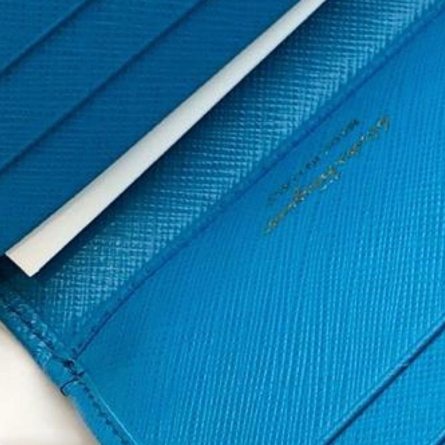Ferragamo leather blue wallet-4