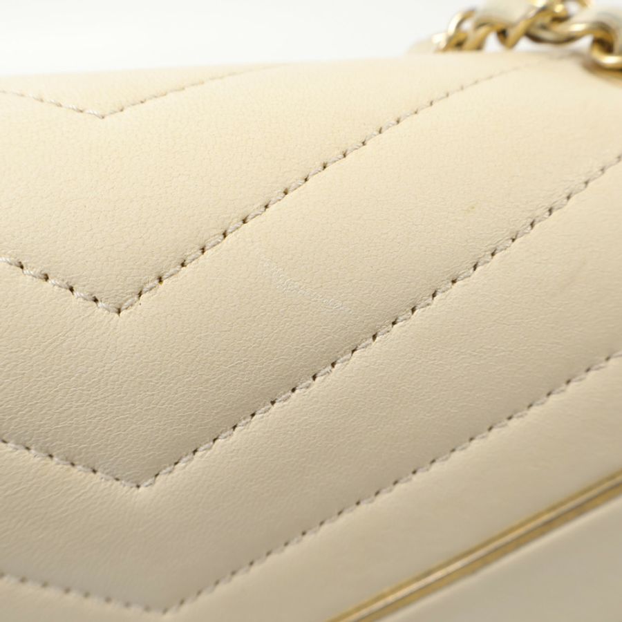 CHANEL 牛皮皮革Chain Shoulder金扣鏈帶肩背袋-13