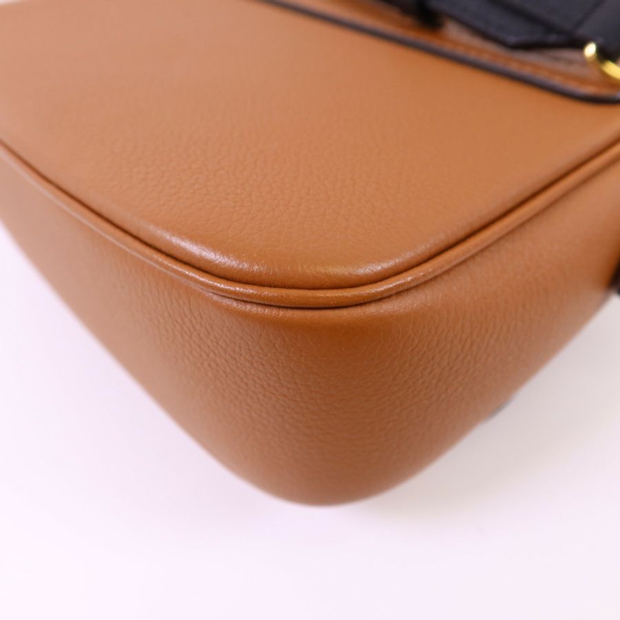 LOUIS VUITTON 牛皮皮革Lockme Tender金扣肩背袋-13
