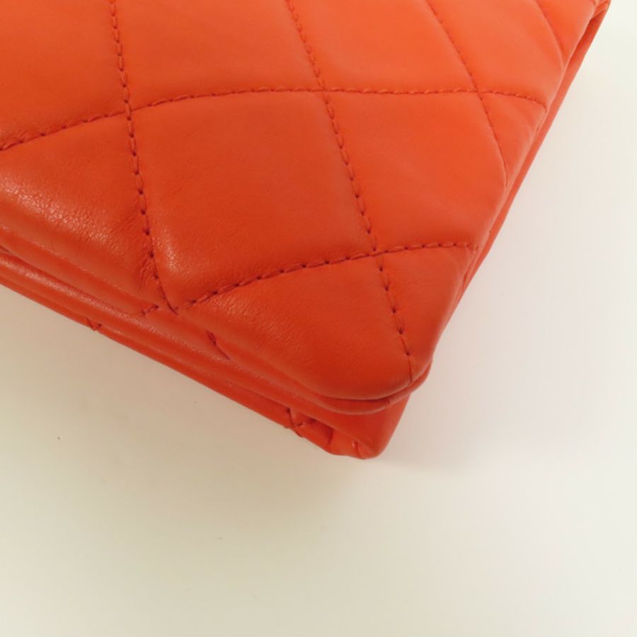 CHANEL 羊皮皮革Clutch金扣手拿包-15