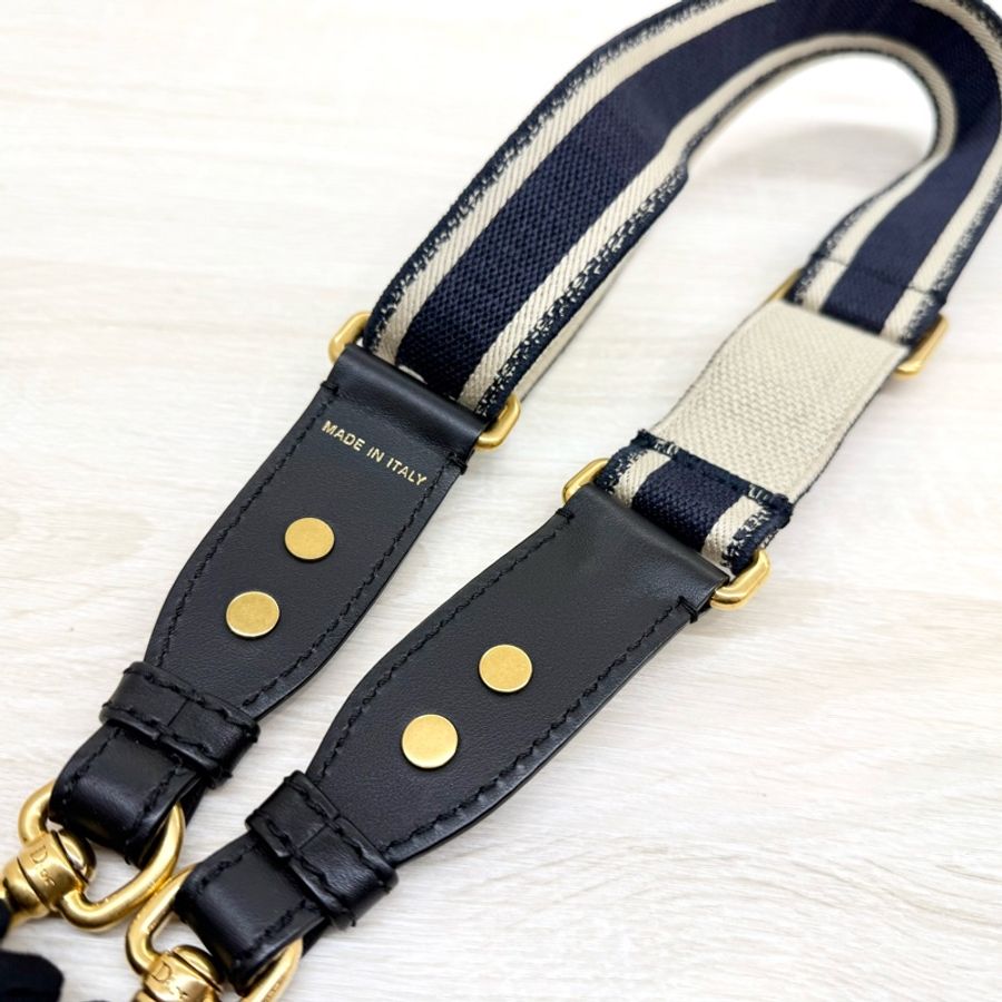 DIOR藍色緹花布刺繡雙面LOGO背帶-4
