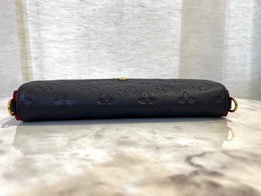 LV 海軍藍牛皮壓紋紅油邊三合一鏈包-4