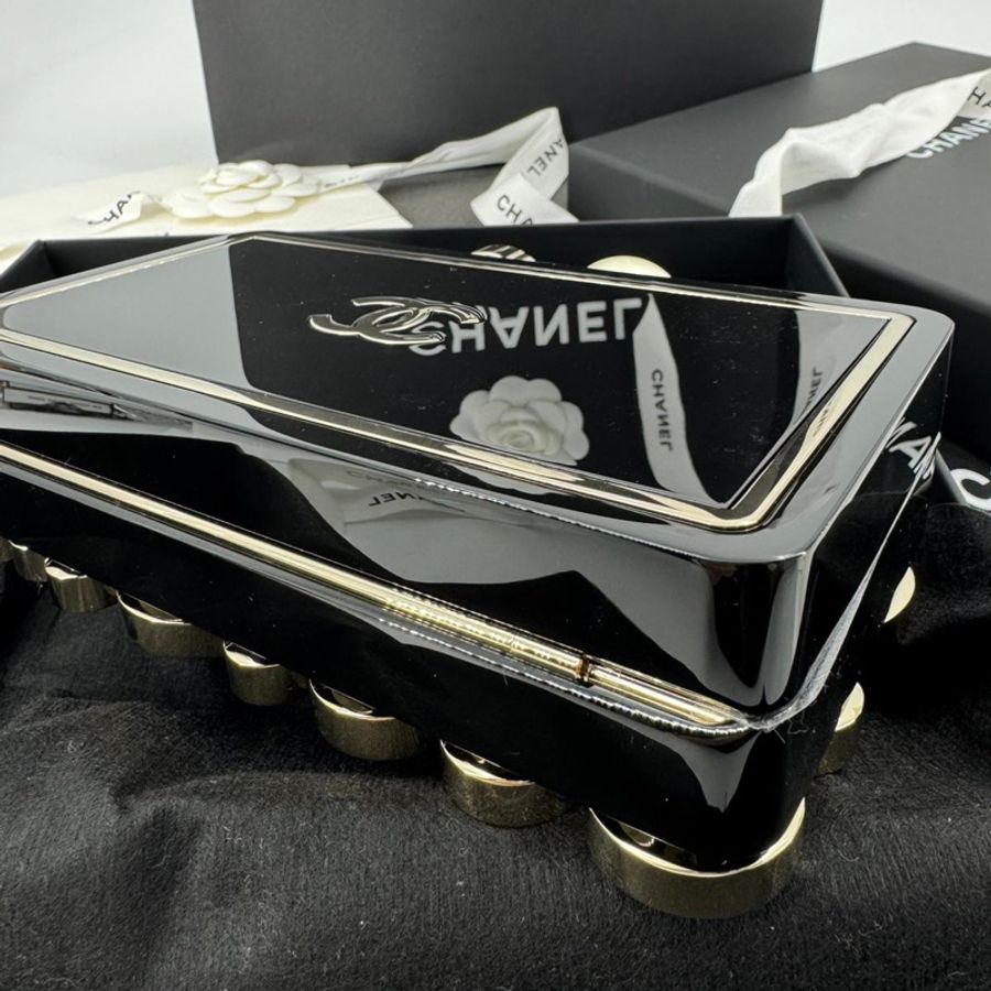 Chanel 2025/26 Plexi, Strass, Imitation Pearls & Gold-Tone Metal Black, Rhinestone & Golden Evening Bag-9