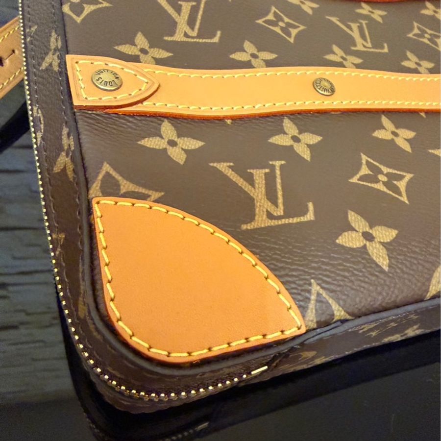 Lv M44754絕版限量老花soft trunk郵差包-9