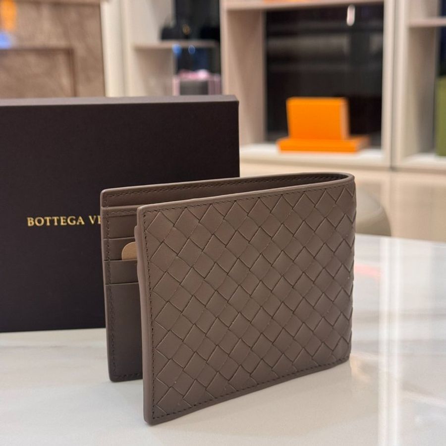 *SHIHNA名牌精品* Bottega Veneta 灰褐色 編織小牛皮短夾-0