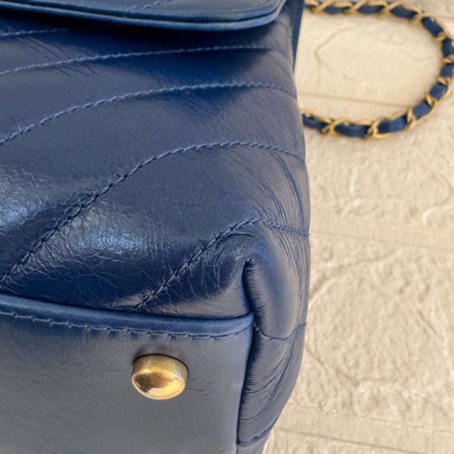 chanel藍色山形紋金雙C handle-6
