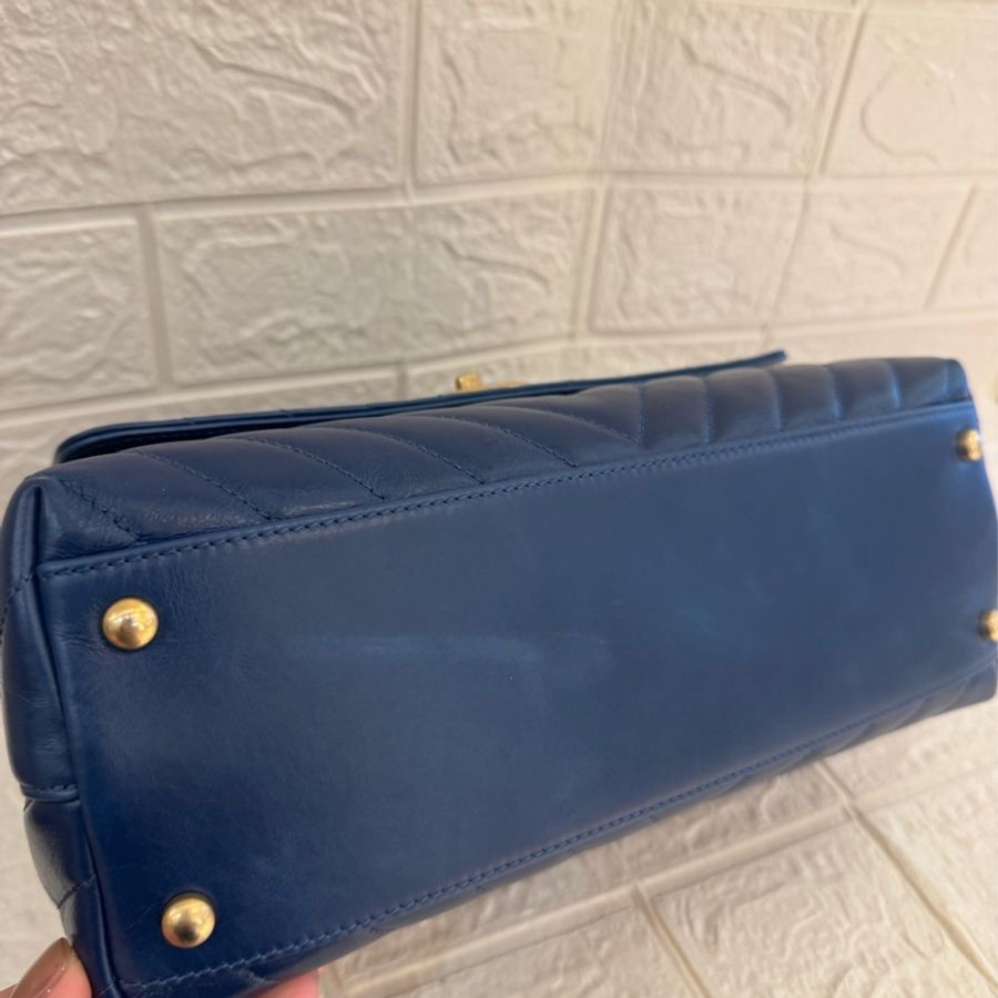 chanel藍色山形紋金雙C handle-7