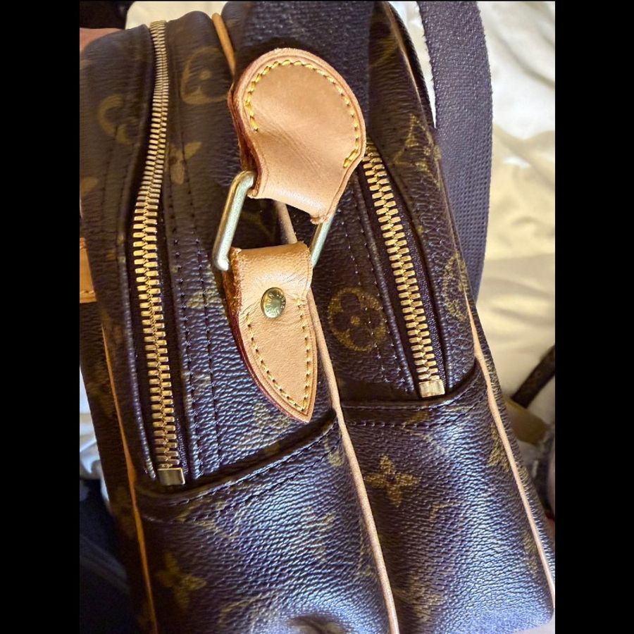 LOUIS VUITTON LV 路易威登 M45252傳統老花帆布 Reporter GM 肩背包(大記者包)-11