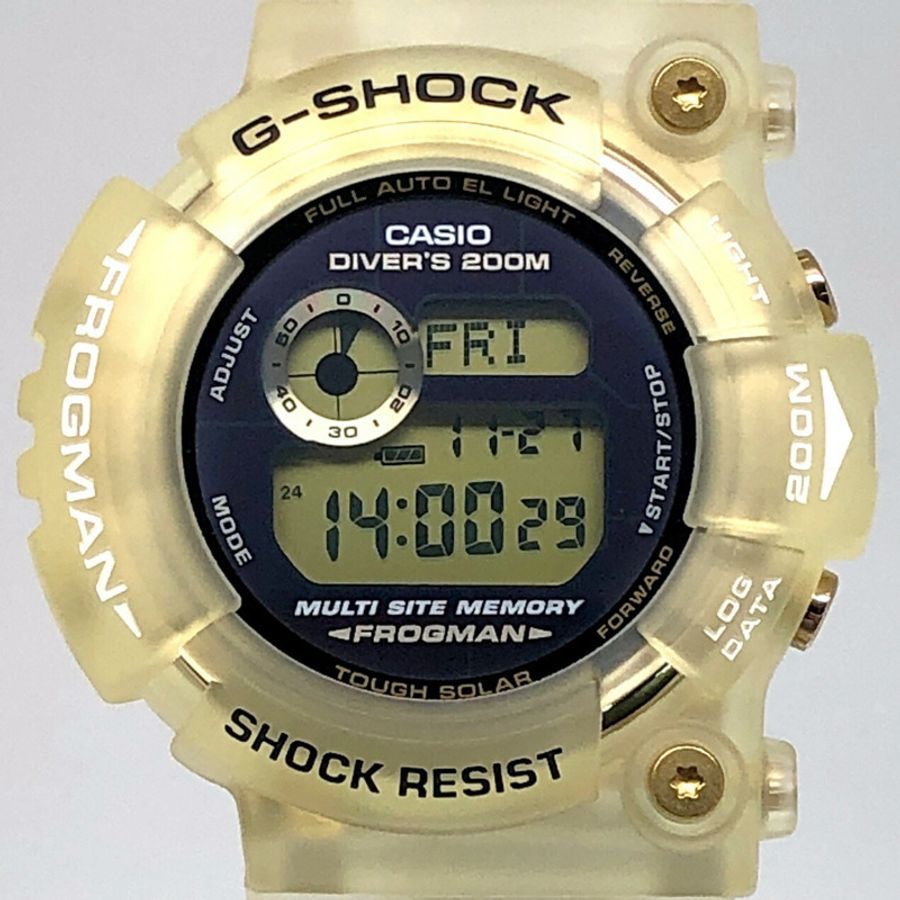 卡西歐 G-SHOCK GW-225E-7 25週年紀念版蛙人腕錶,金色錶殼,採用太陽能材質,於2008年5月發布。-0
