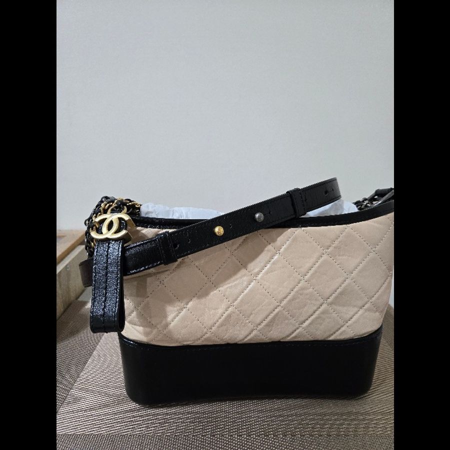 Chanel 香奈兒 米拼黑牛皮Gabrielle流浪包 小號(可議價)-15