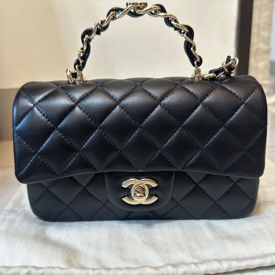 「全新收藏品」Chanel23K黑淡金手柄mini CF handle 閒置全新品-0