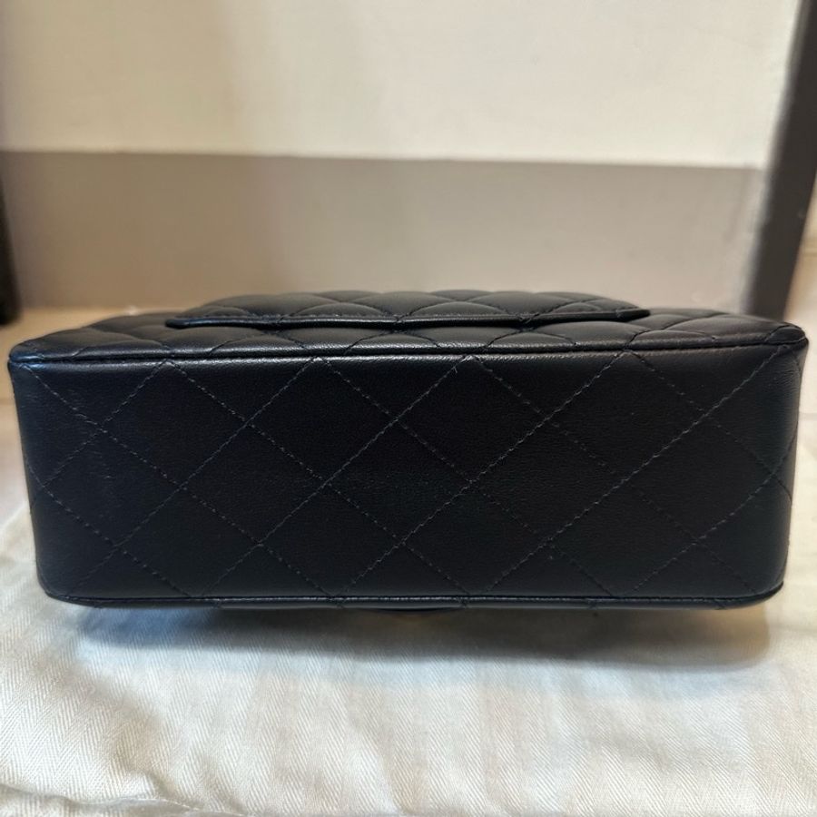 「全新收藏品」Chanel23K黑淡金手柄mini CF handle 閒置全新品-5