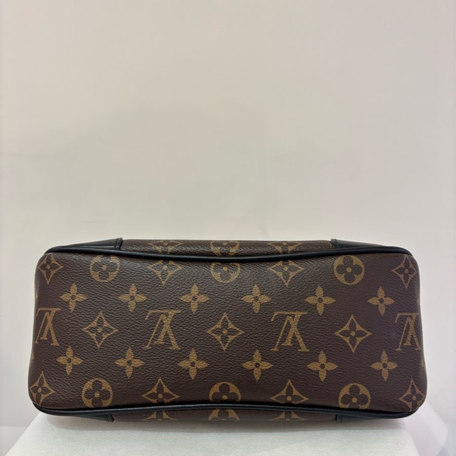 LV(M)黑邊彎月 Boulogne 牛角包PM-3