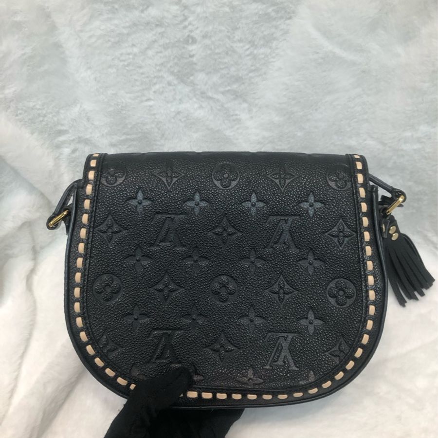 LV 黑色暗花金扣流蘇斜孭袋 XC055-2