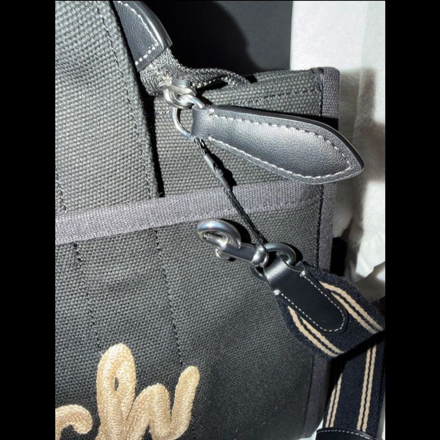 Coach
黑色帆布手提、側背包-5
