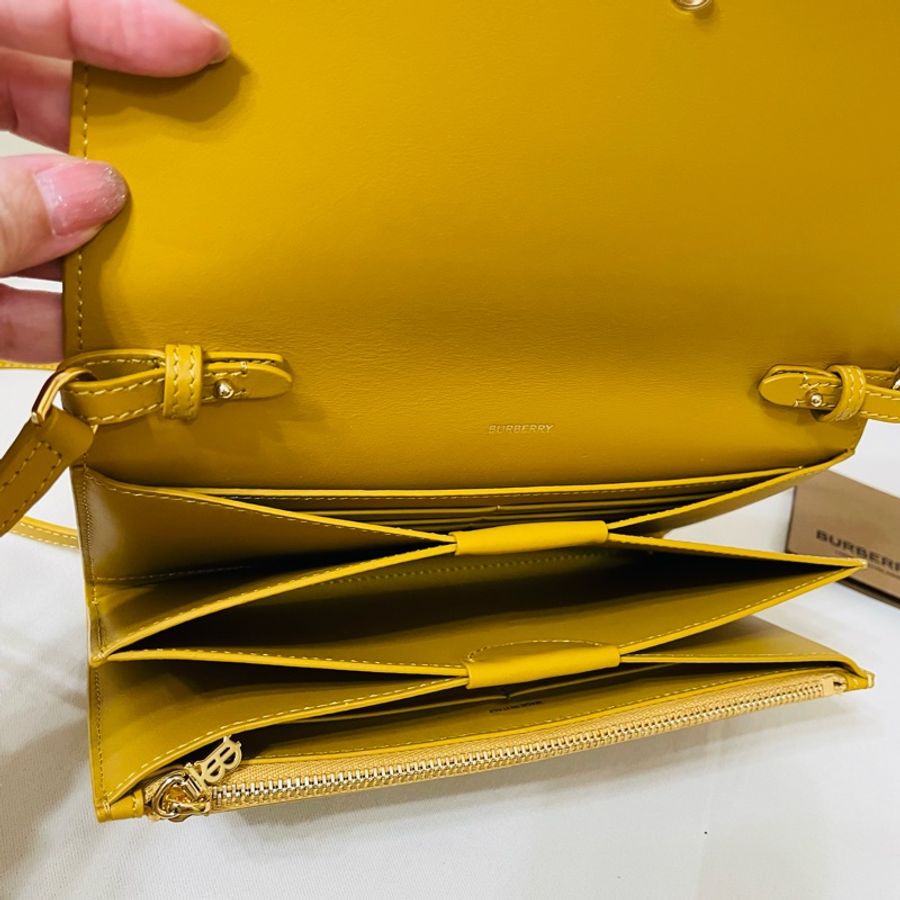 Burberry 三合一真皮WOC 斜背包 手拿包-16