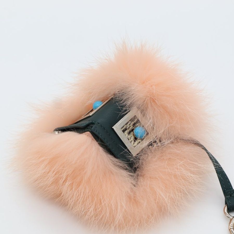 Fendi 芬迪 Monster Bag Bug Charm 藍色石榴石鑲嵌眼球 皮草鑰匙圈 吊飾 毛皮-2